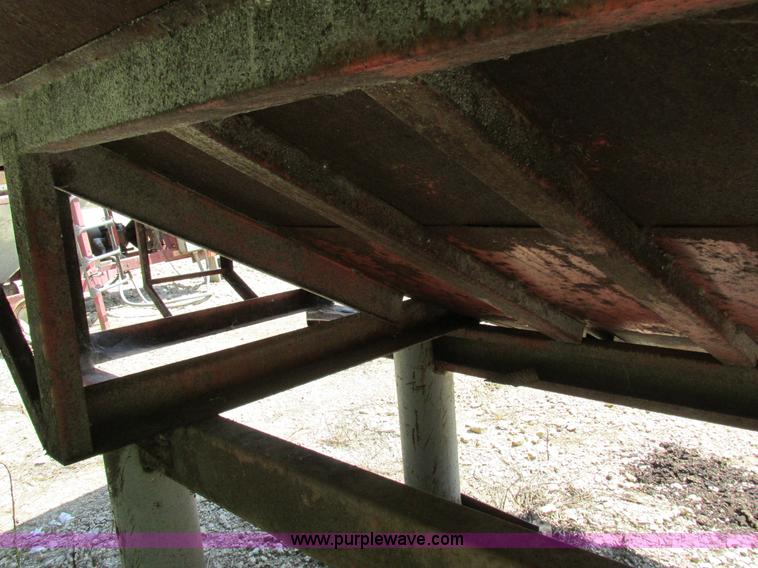 image for item I8967 Korhumel 220 gravity flow grain cart