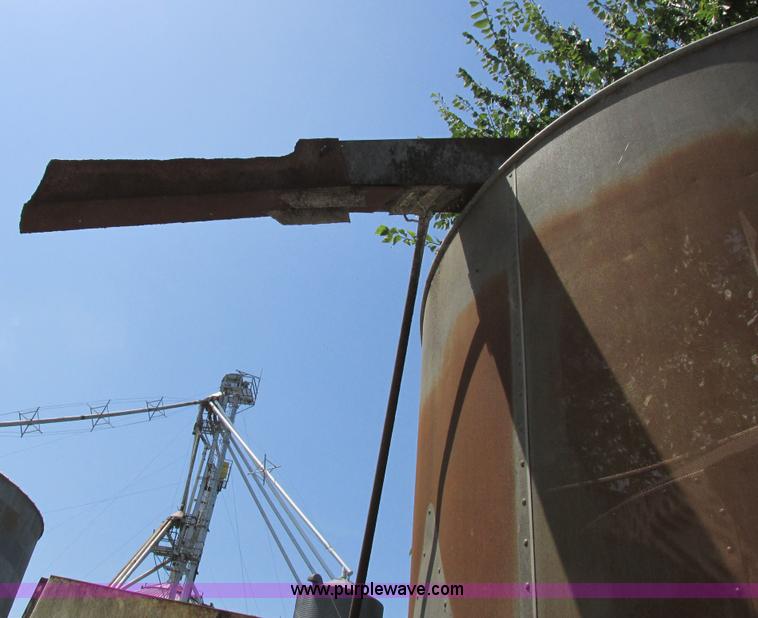 image for item I8968 G&T 580 grain dryer