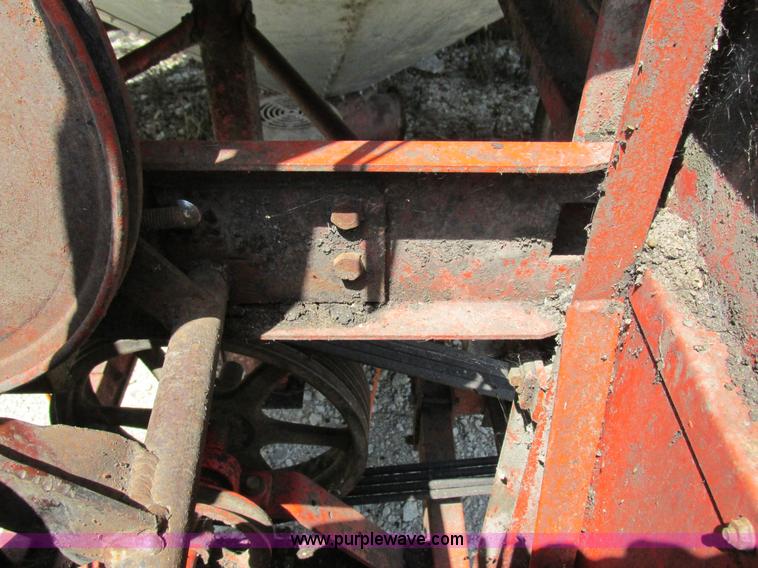 image for item I8968 G&T 580 grain dryer