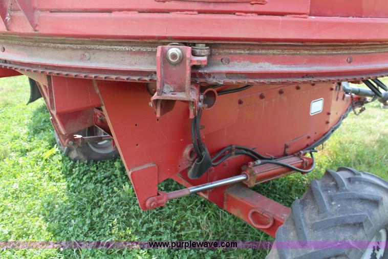 image for item J2007 Case IH 8610 bale processor
