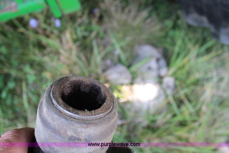 image for item J2008 2003 John Deere 567 round baler