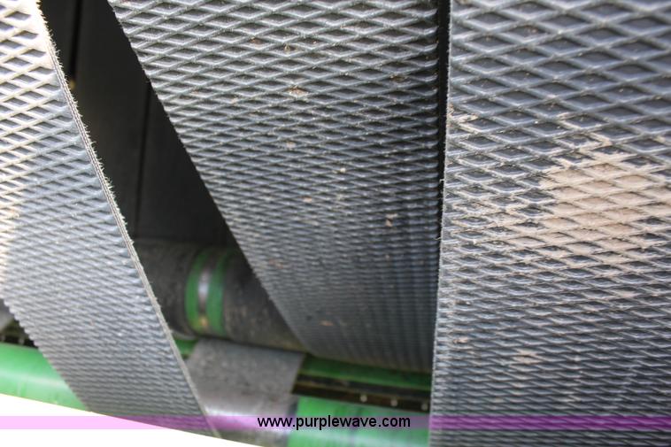 image for item J2008 2003 John Deere 567 round baler