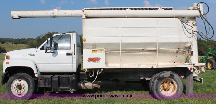 image for item J2025 1992 GMC TopKick feed delivery truck