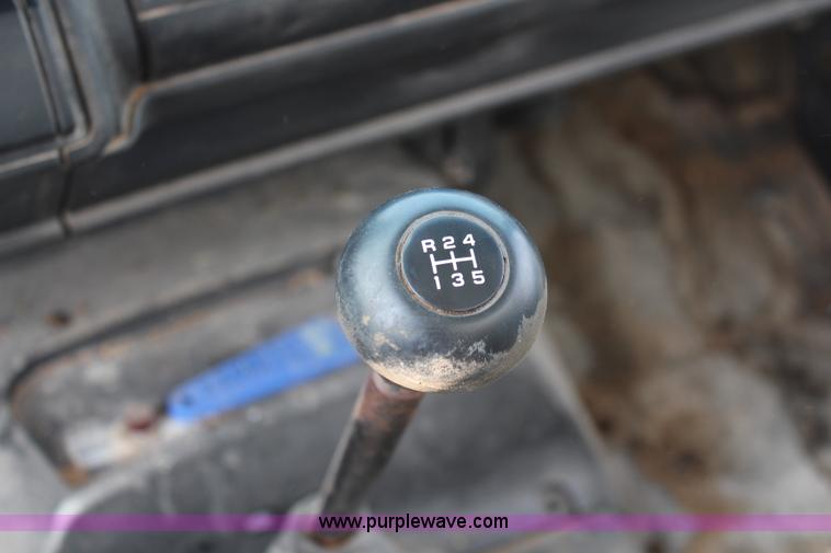 image for item J2025 1992 GMC TopKick feed delivery truck