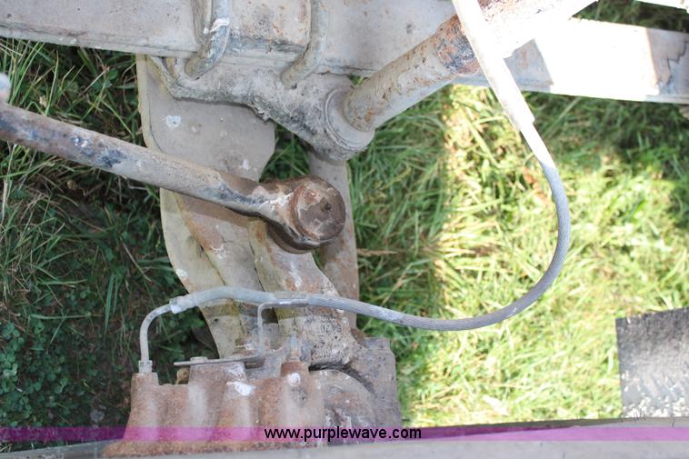 image for item J2025 1992 GMC TopKick feed delivery truck