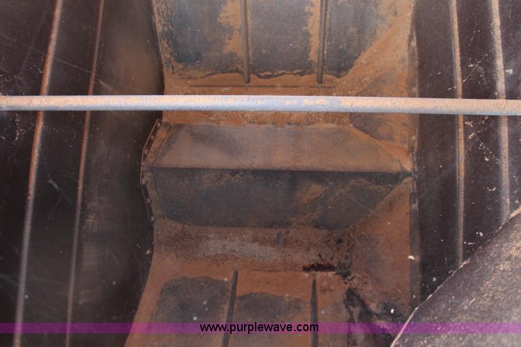 image for item J2025 1992 GMC TopKick feed delivery truck