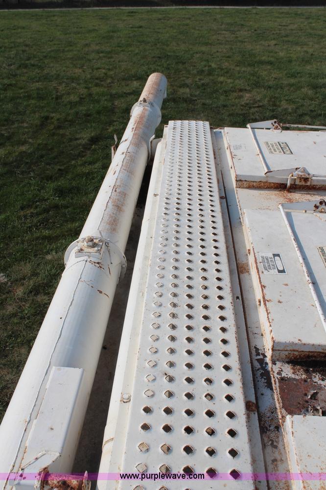 image for item J2025 1992 GMC TopKick feed delivery truck