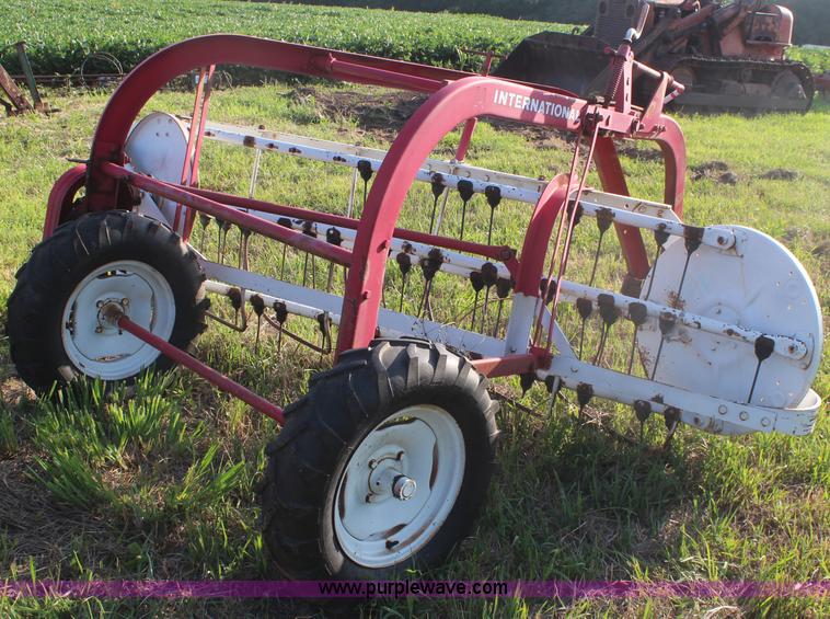 image for item J2061 International 14 side delivery rake