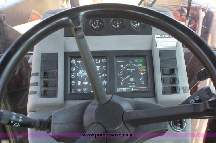 image for item J2104 1993 AGCO Allis 8630 MFWD tractor