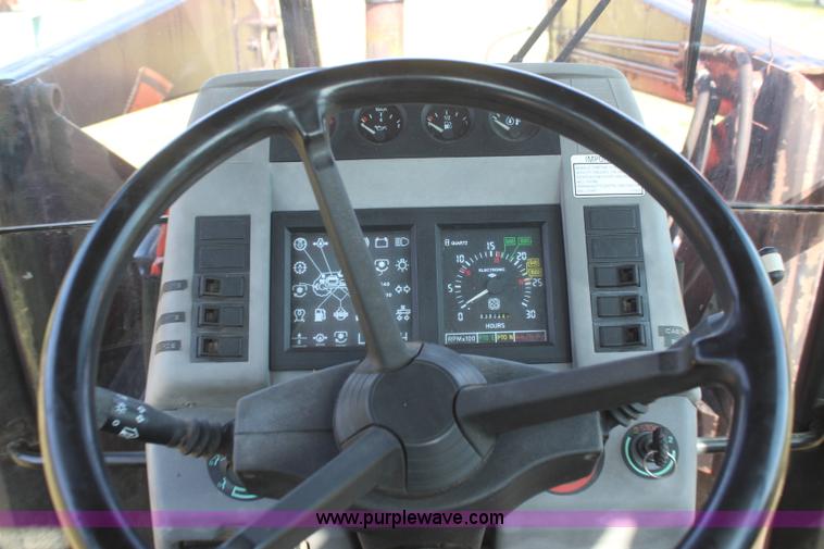 image for item J2104 1993 AGCO Allis 8630 MFWD tractor