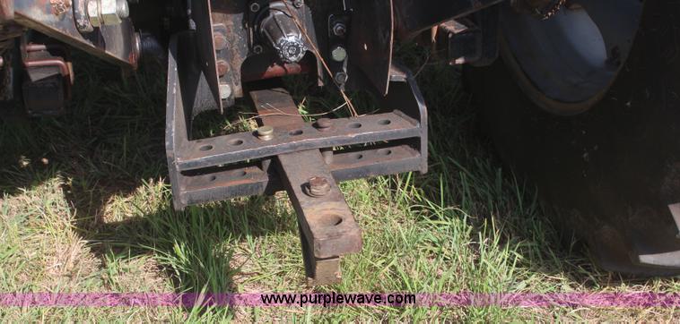 image for item J2104 1993 AGCO Allis 8630 MFWD tractor