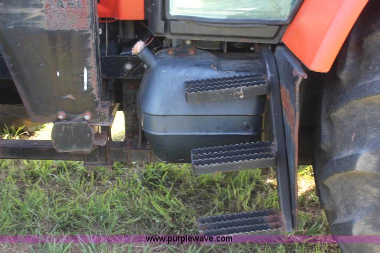 image for item J2104 1993 AGCO Allis 8630 MFWD tractor