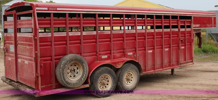 image for item J2112 1995 Titan gooseneck livestock trailer