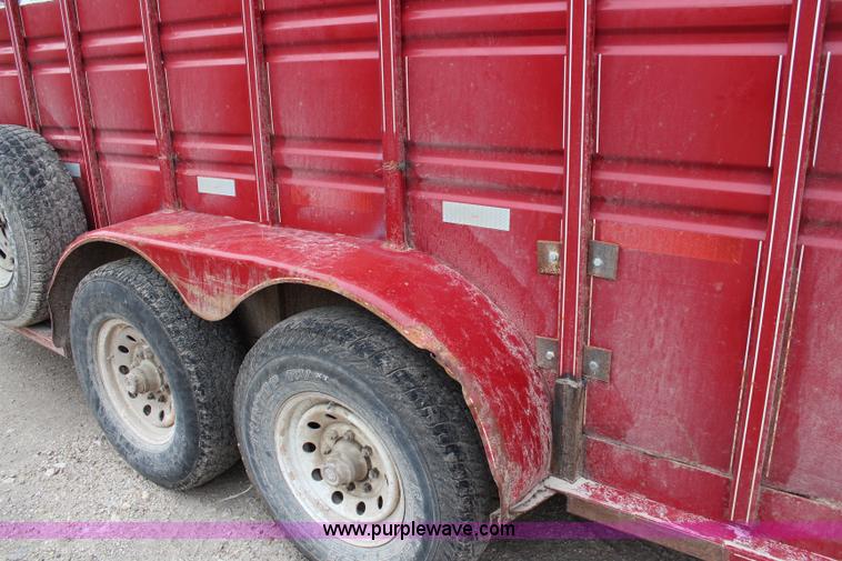 image for item J2112 1995 Titan gooseneck livestock trailer