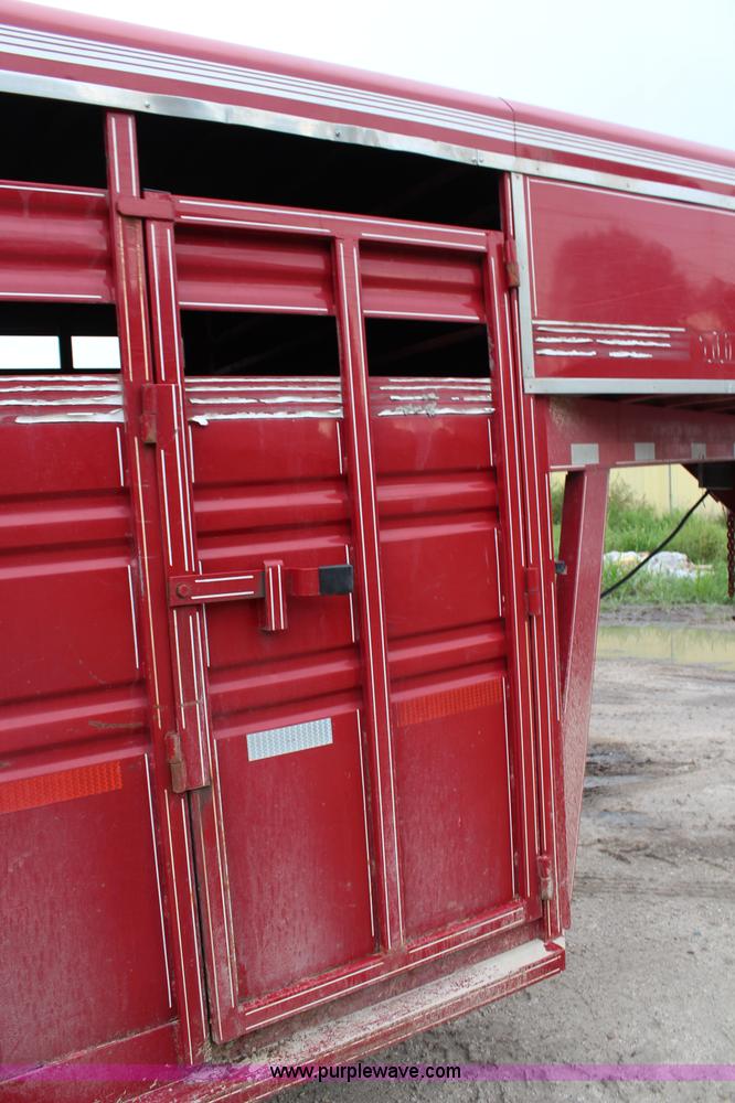 image for item J2112 1995 Titan gooseneck livestock trailer