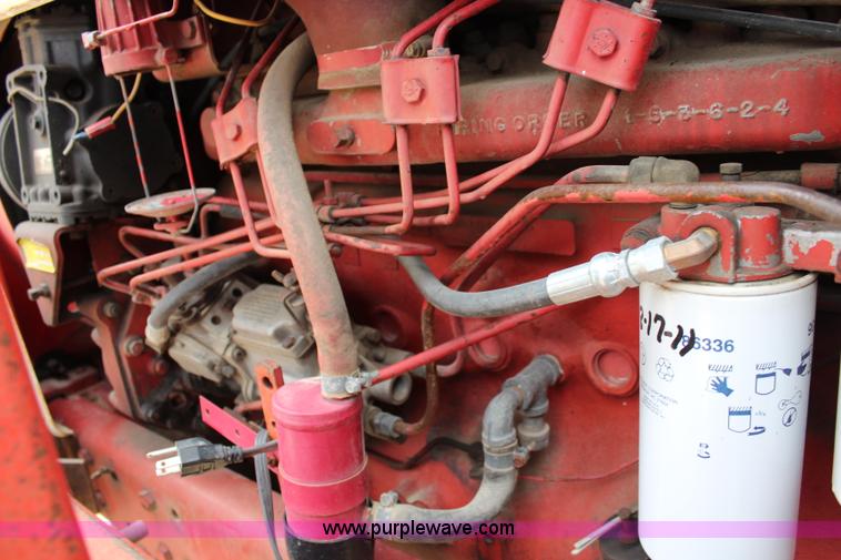 image for item J2130 1973 International 766 tractor