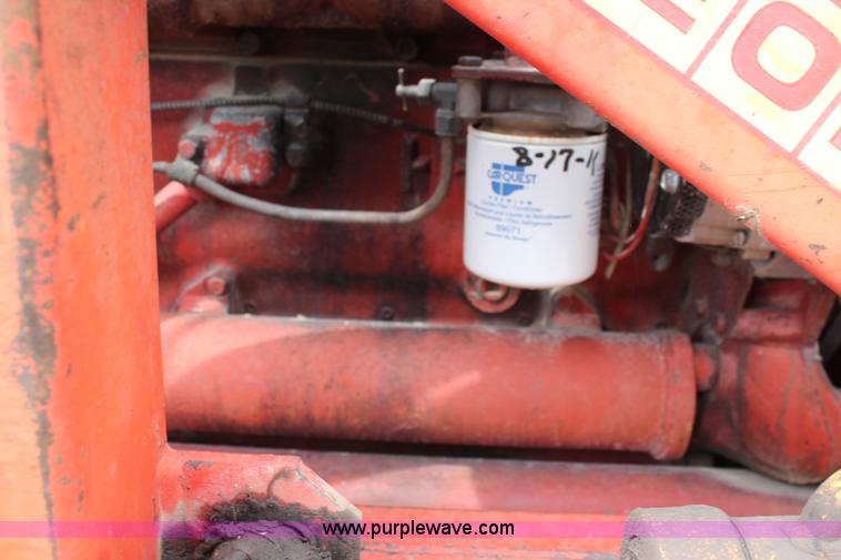 image for item J2130 1973 International 766 tractor