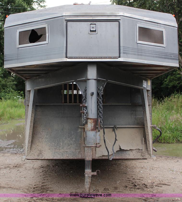 image for item J2158 1993 Titan gooseneck livestock trailer