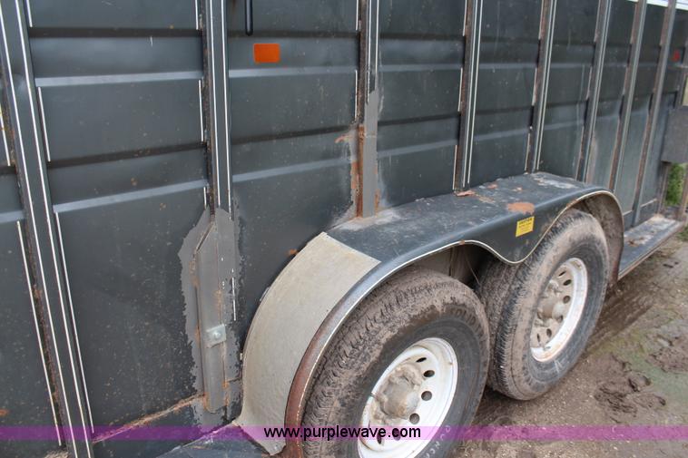 image for item J2158 1993 Titan gooseneck livestock trailer