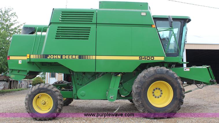image for item J2187 1990 John Deere 9400 combine