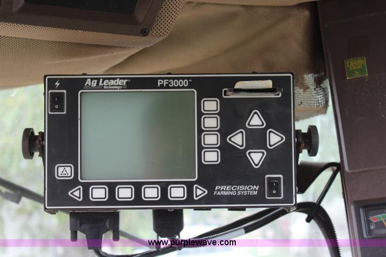 image for item J2187 1990 John Deere 9400 combine