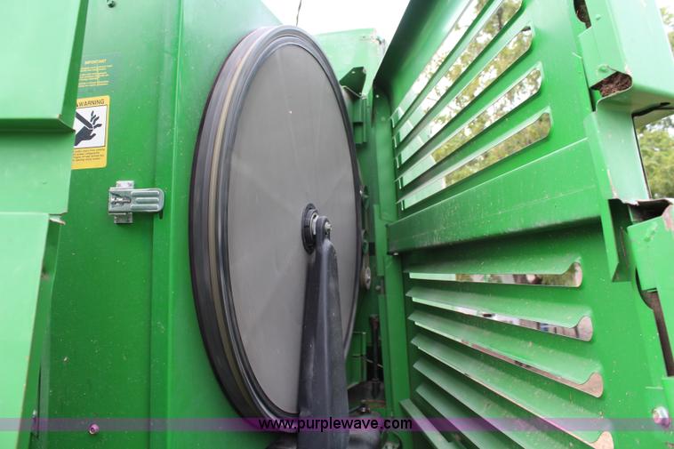 image for item J2187 1990 John Deere 9400 combine