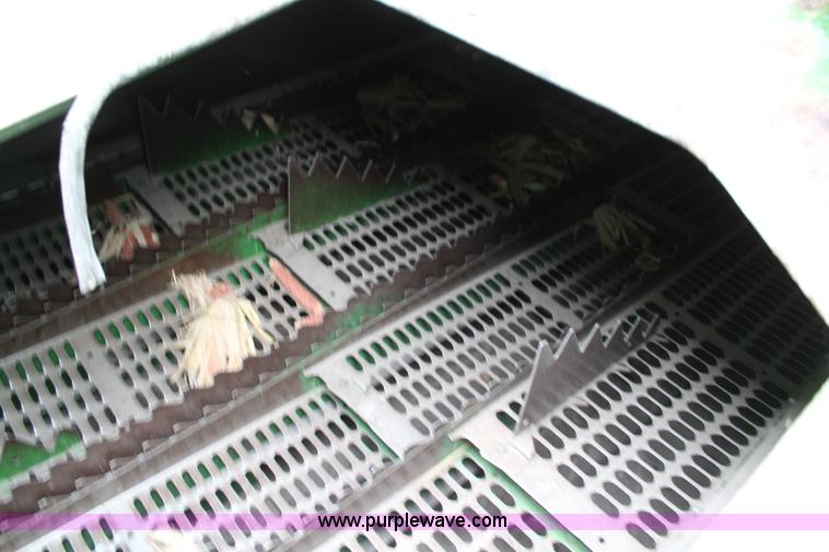 image for item J2187 1990 John Deere 9400 combine