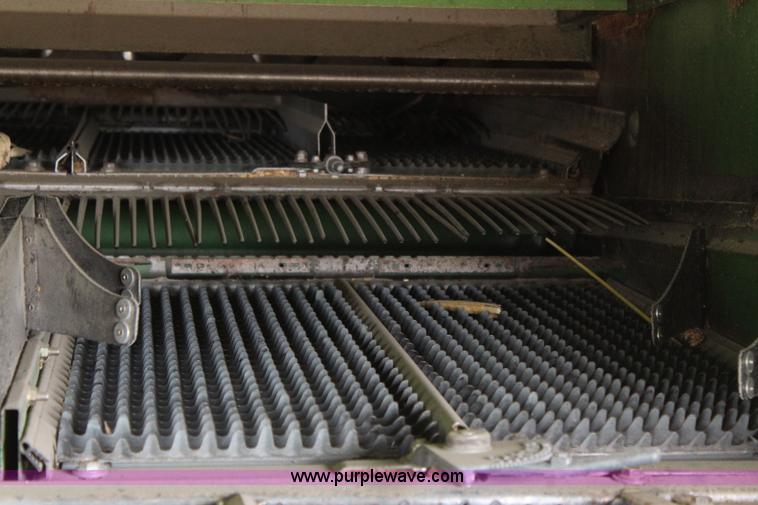 image for item J2187 1990 John Deere 9400 combine