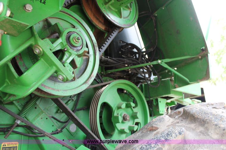 image for item J2187 1990 John Deere 9400 combine