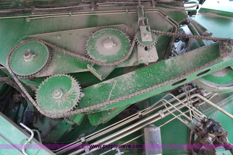 image for item J2187 1990 John Deere 9400 combine