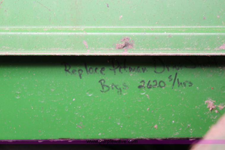 image for item J2187 1990 John Deere 9400 combine