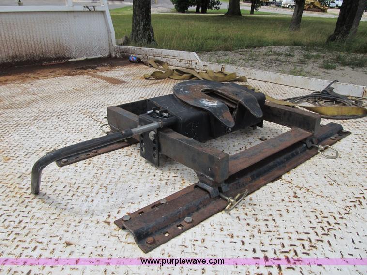 image for item Z9140 2006 Wheeler flatbed bale bed