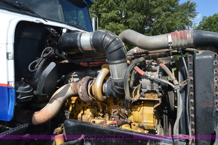 image for item AY9740 1989 Freightliner FLD120 truck cab and chassis