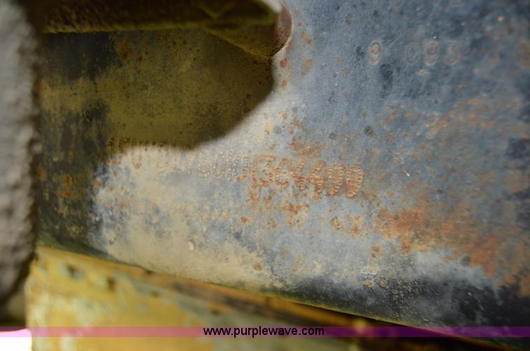 image for item AY9740 1989 Freightliner FLD120 truck cab and chassis