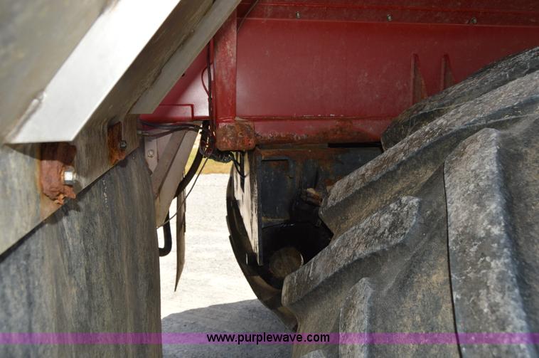 image for item AY9741 2006 Case IH FLX 4510 self-propelled dry spreader applicator