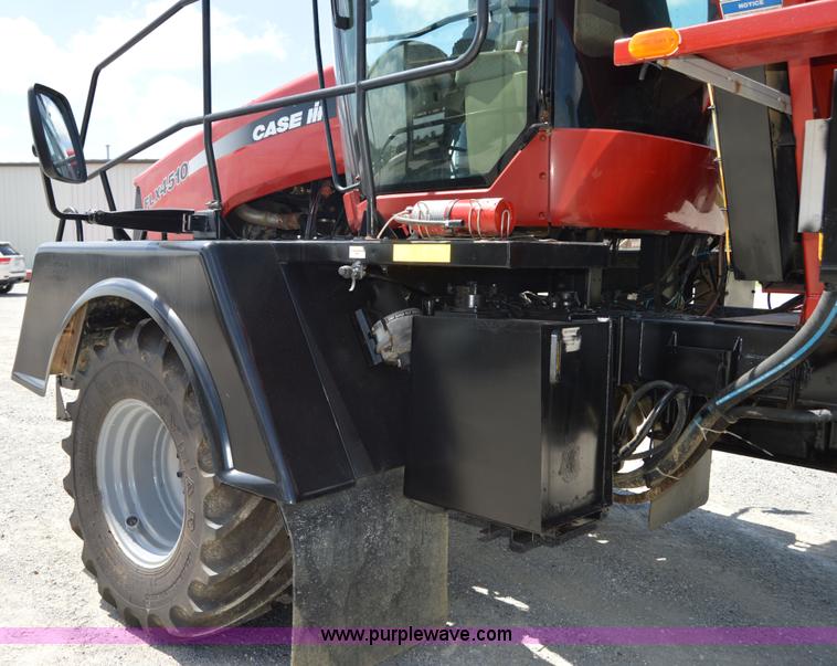 image for item AY9741 2006 Case IH FLX 4510 self-propelled dry spreader applicator