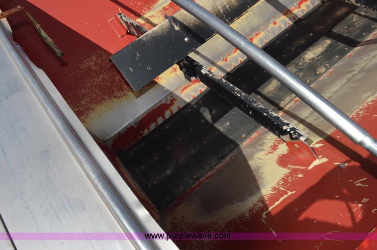 image for item AY9741 2006 Case IH FLX 4510 self-propelled dry spreader applicator