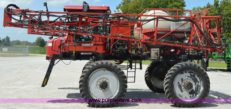 image for item AY9742 2009 Case IH SPX3185 Patriot self-propelled sprayer
