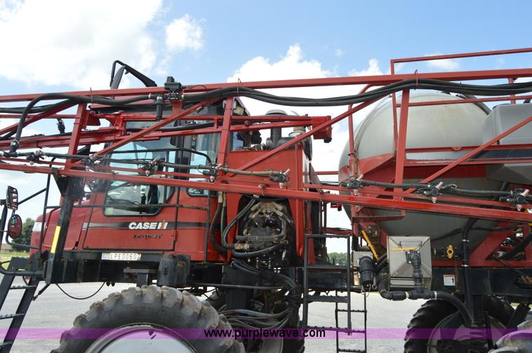 image for item AY9742 2009 Case IH SPX3185 Patriot self-propelled sprayer