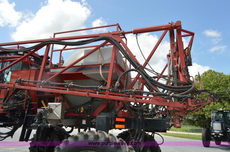 image for item AY9742 2009 Case IH SPX3185 Patriot self-propelled sprayer