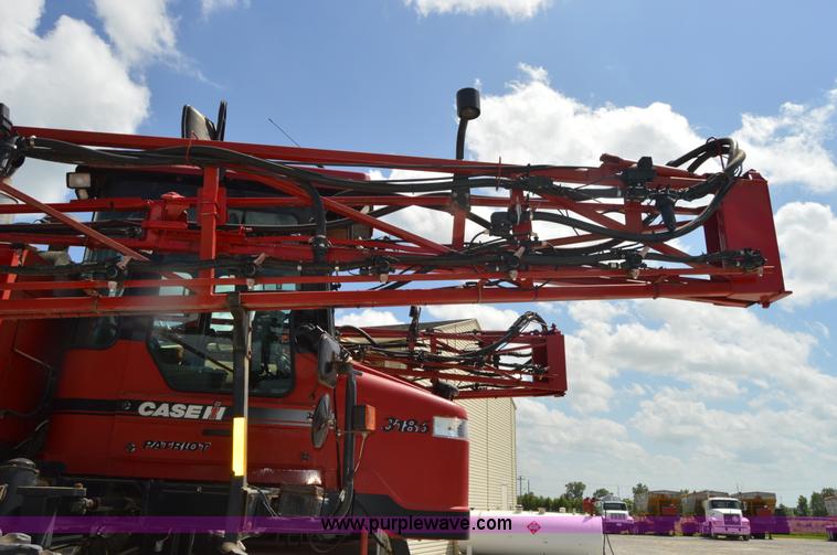 image for item AY9742 2009 Case IH SPX3185 Patriot self-propelled sprayer