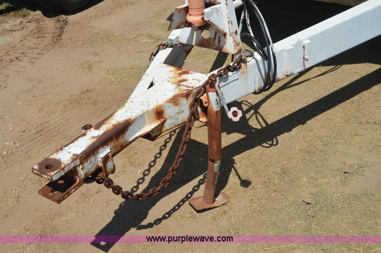 image for item AY9744 Willmar 500 spreader