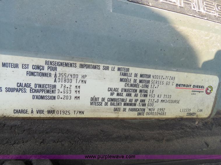 image for item B4926 1993 Freightliner FLD tender truck