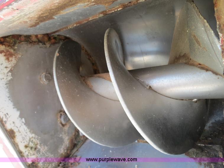 image for item B4926 1993 Freightliner FLD tender truck