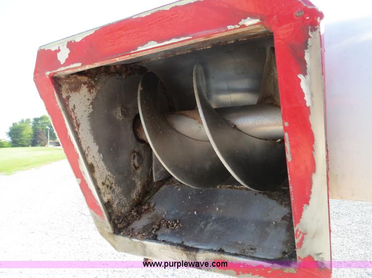 image for item B4926 1993 Freightliner FLD tender truck