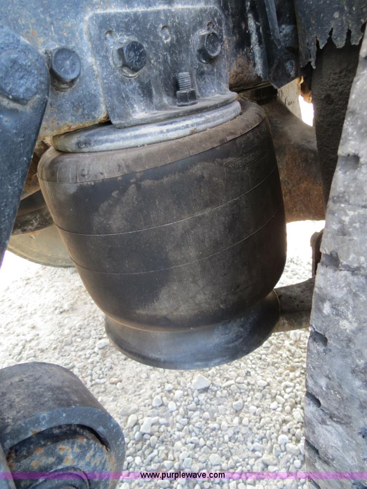 image for item B4926 1993 Freightliner FLD tender truck