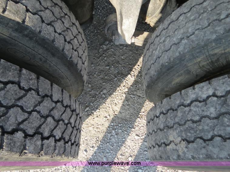 image for item B4926 1993 Freightliner FLD tender truck