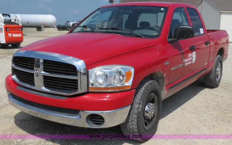 image for item B4931 2006 Dodge Ram 2500 Quad Cab pickup truck