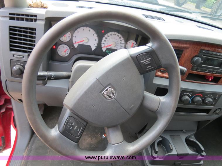 image for item B4931 2006 Dodge Ram 2500 Quad Cab pickup truck