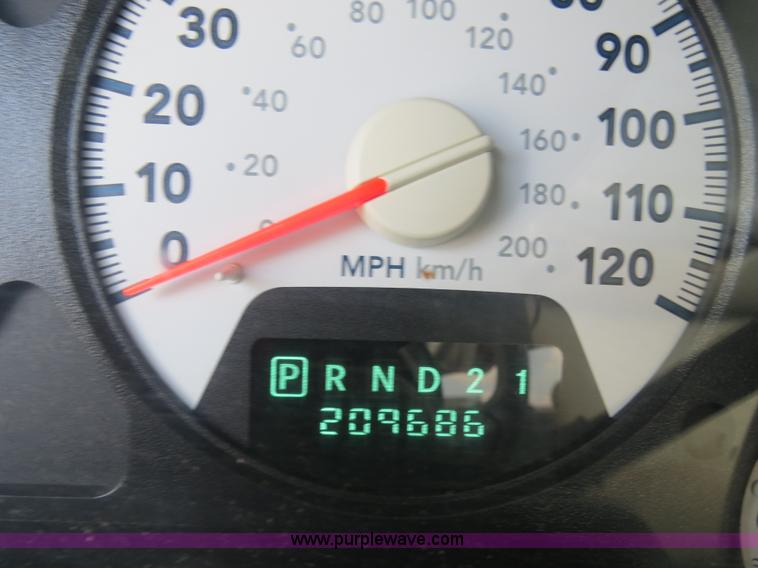 image for item B4931 2006 Dodge Ram 2500 Quad Cab pickup truck